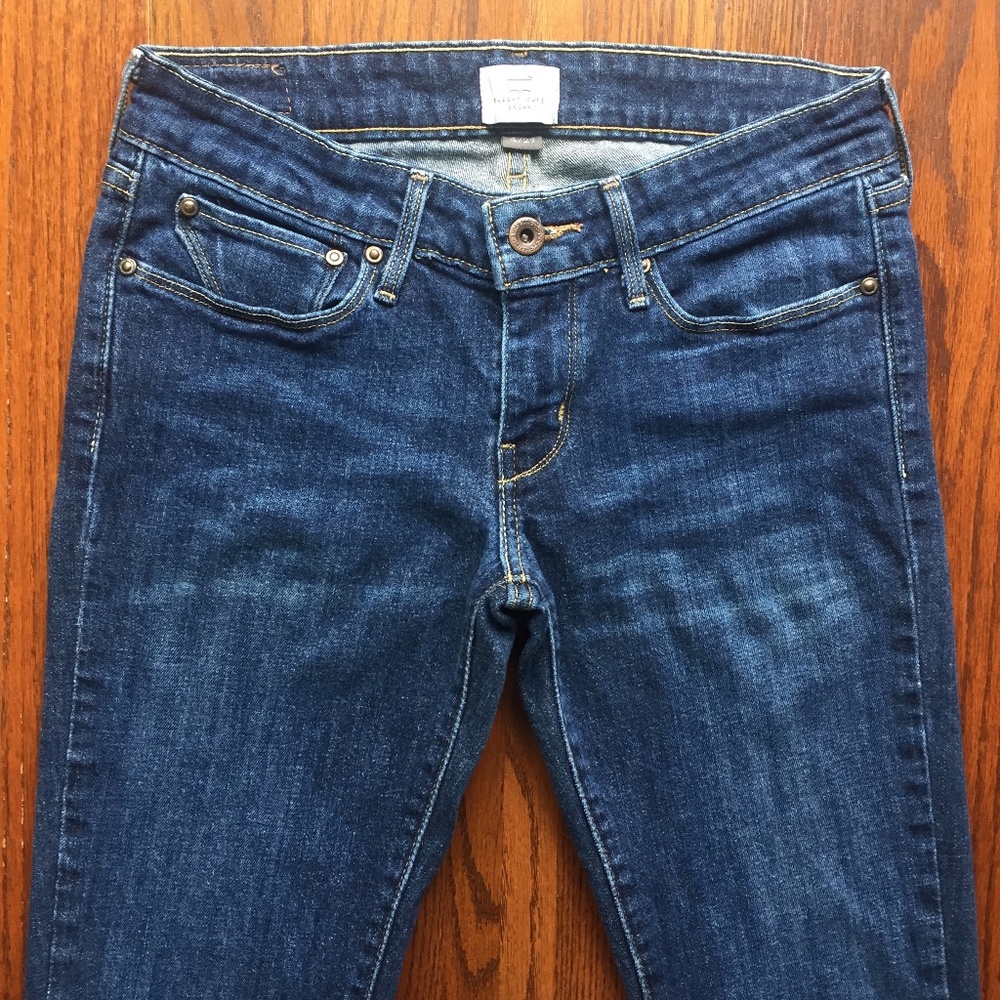 Slight Curve Skinny LEVIS Blue Jeans 4/27